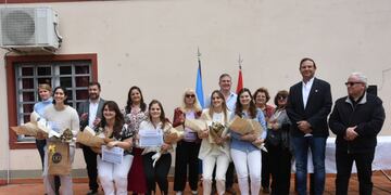 Acto de colación de 5 médicas que hicieron la residencia en el Hospital de Rafaela