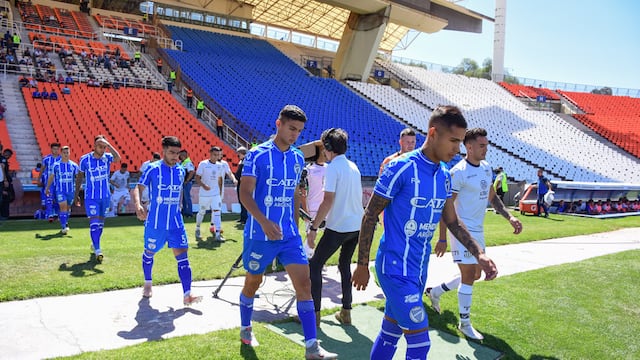 Godoy Cruz y Talleres de Córdoba se verá las caras en la semifinal de la Copa Argentina que se disputará en San Luis el 1 de diciembre.