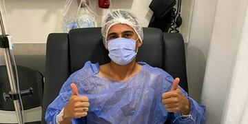 El brasileño fue operado con éxito en la rodilla izquierda (Foto del Instagram de Parede).