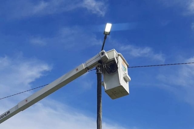 Eldorado avanza con el recambio de luminarias para mejorar la seguridad y la eficiencia energética.