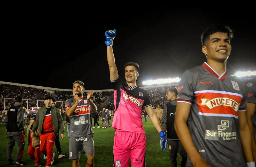 Instituto sumó otro arquero para las semifinales por el ascenso