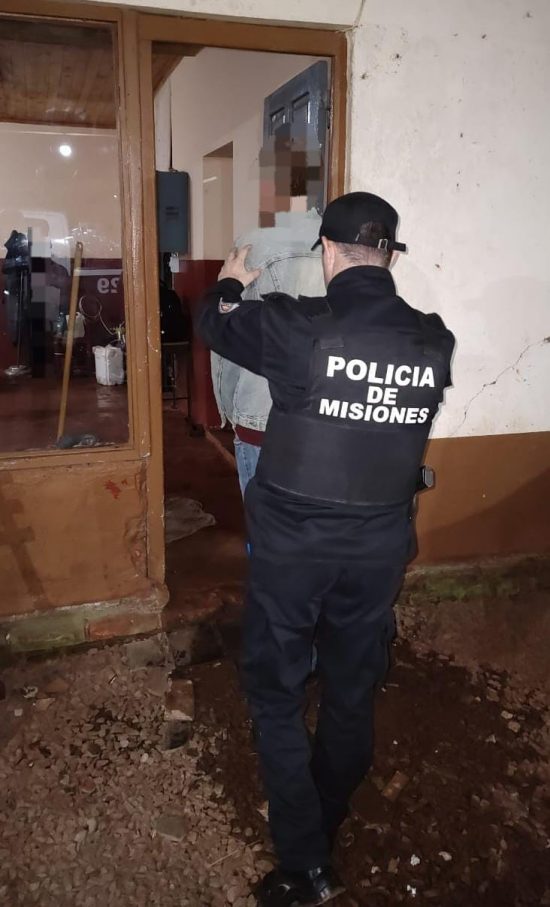 Hombre fue detenido por violencia de género en Alberdi.