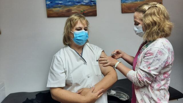 Vacunación Antigripal: llegaron dosis únicamente para el personal de salud