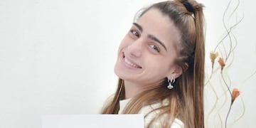 Alinna busca reflejar las expresiones de las mascotas a través del dibujo.