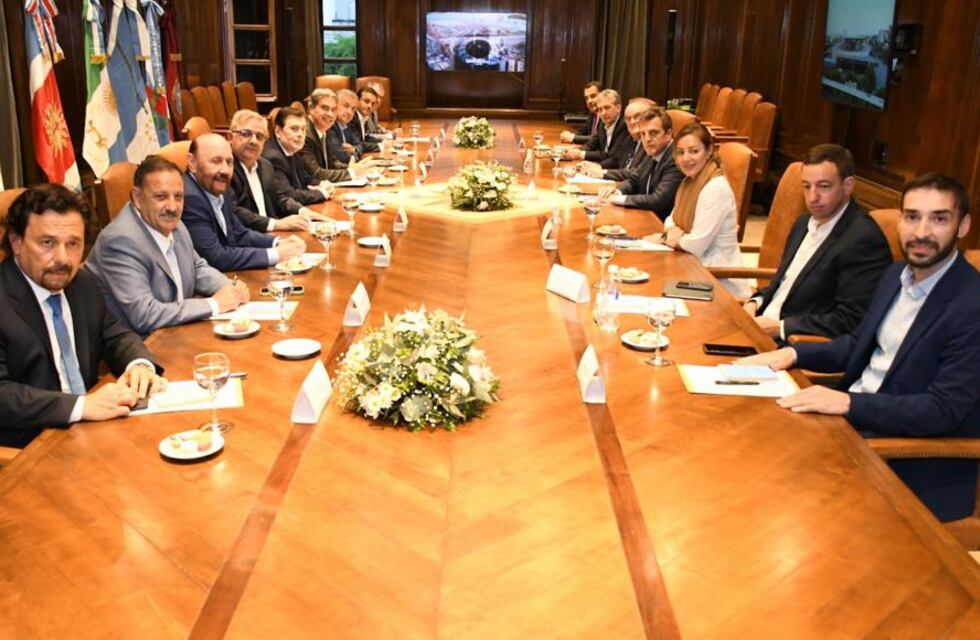 El gobernador Osvaldo Jaldo participó de la reunión con Massa y los gobernadores del Norte Grande