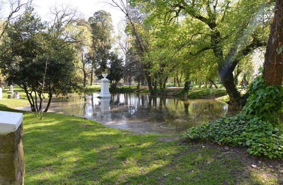 Homenajearon a los escritores azuleños Alicia Castro y Roberto Glorioso