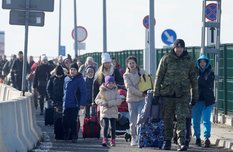 Proponen un “puente de fraternidad” para recibir a refugiados de Ucrania en Argentina