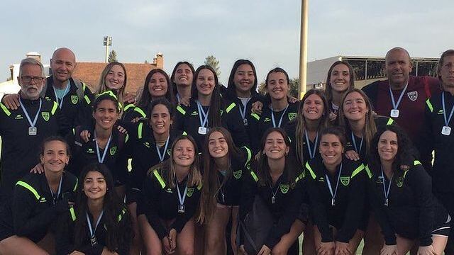 La selección femenina de hockey de Tandil salió subcampeona tras perder ante San Rafael.