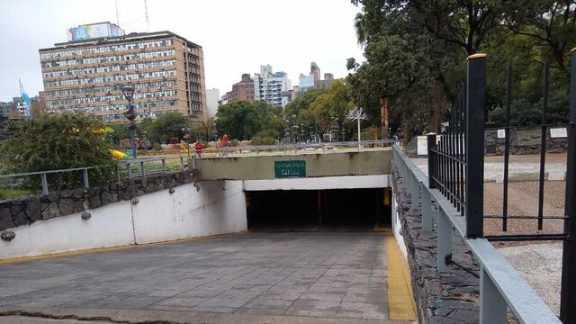 Playa subterránea de la Municipalidad de Córdoba.