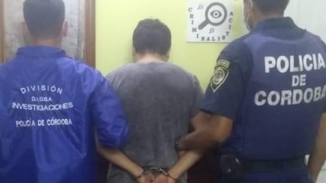 El maestro está acusado de grooming y tenencia de material pornográfico de menores