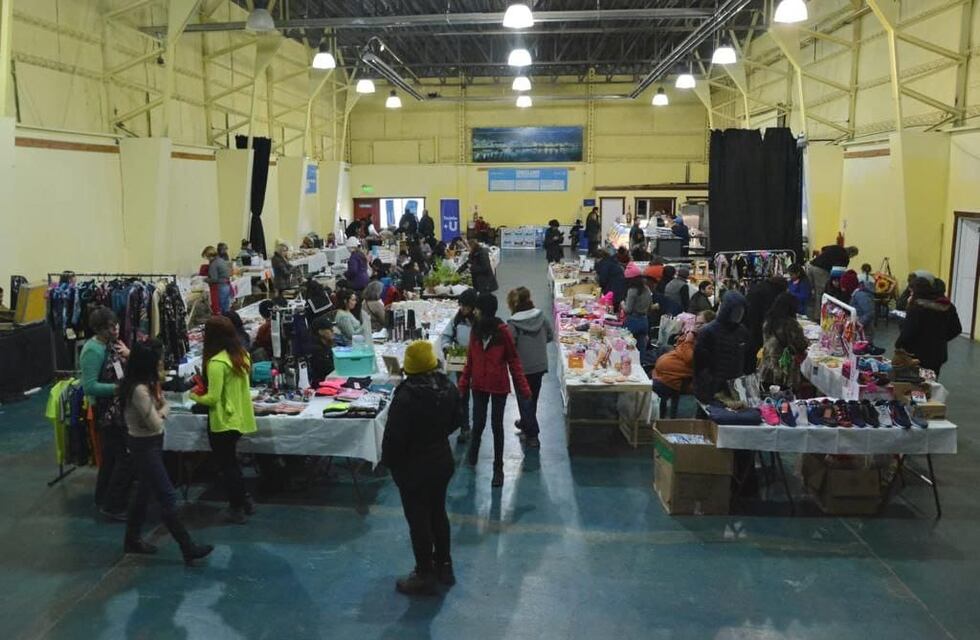 El Centro Cultural “Esther Fadul”, fue escenario de una feria de economía social realizada por el Municipio
