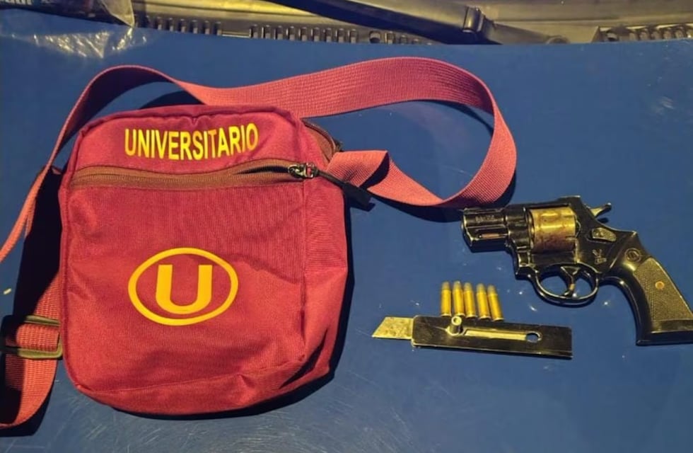 Alarma en Córdoba: un hombre intentó ingresar con un arma a un boliche