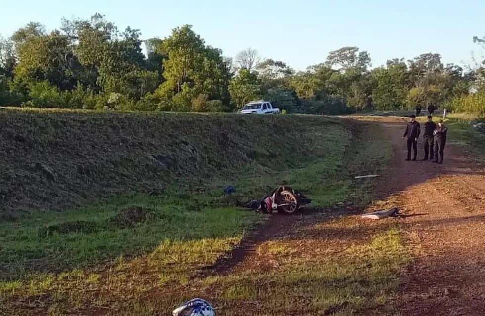 Murió un motociclista tras un despiste en Olegario Víctor Andrade