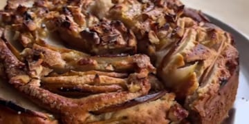 Cómo hacer bizcochuelo de pera y canela: la receta ideal para esta época del año