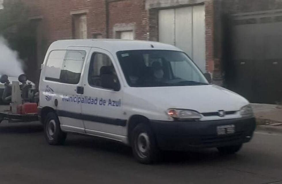 Dengue : fumigación en diferentes barrios de Azul