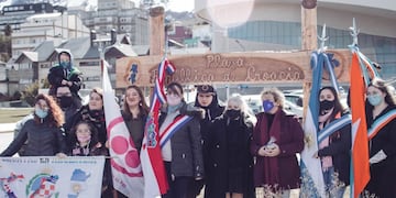 El acto se realizó en la Plaza Republica de Croacia junto a antiguos pobladores croatas y sus descendientes.