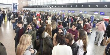 Qué pasará con aquellos usuarios que lograron sacar sus pasajes por 5 pesos. La respuesta de Defensa al Consumidor.