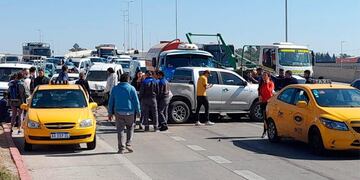 Choque en cadena en la Avenida Colón. (El Doce)Choque en cadena en la Avenida Colón. (El Doce)