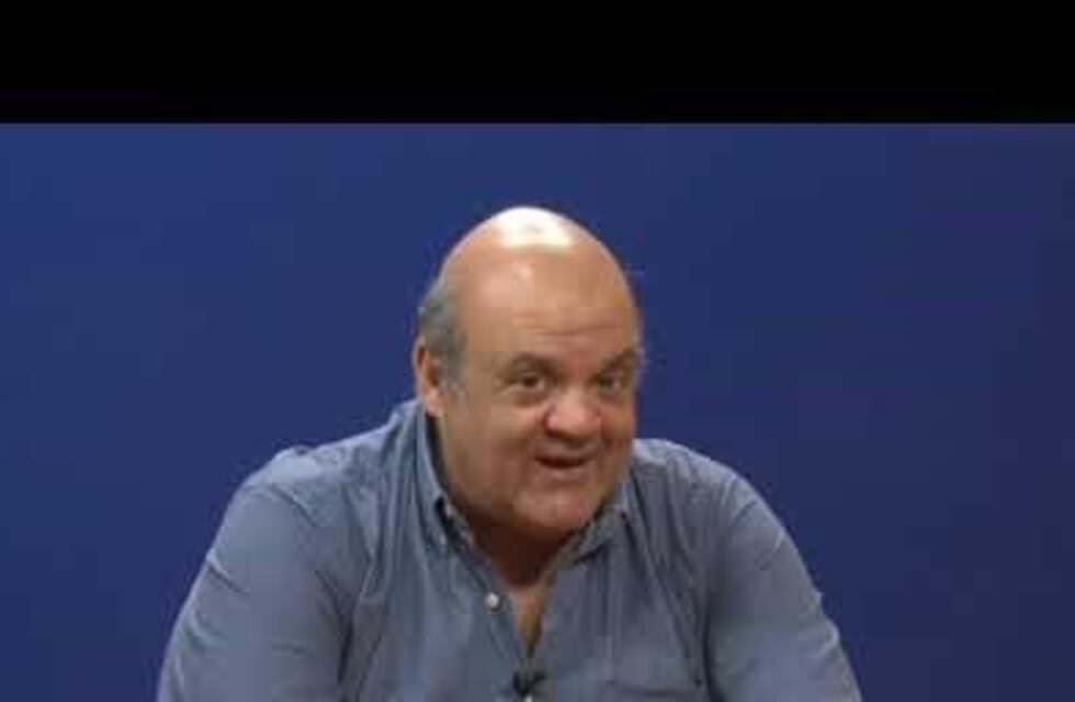 Analizan los planos y laminas de la ciudad Universitaria