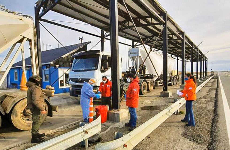 Se realizó un Operativo Sanitario de  Hisopados a los camioneros que estuvieron varados en Punta Delgada