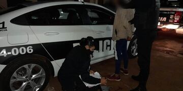 Terminó detenido luego de intentar sustraer objetos de un automóvil en Oberá.