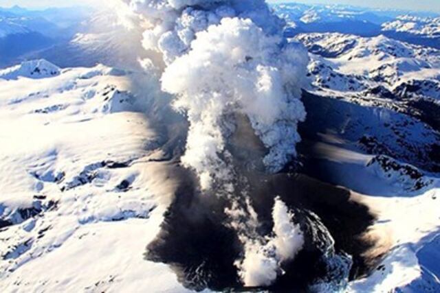 Alerta técnica, de verde a amarilla, en el volcán Hudson