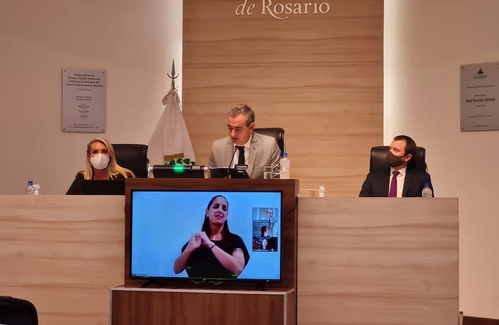 Javkin reclamó mayor seguridad en el inicio de sesiones ordinarias del Concejo