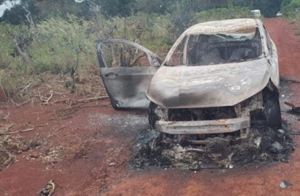Violento asalto a un remisero en Puerto Esperanza: encontraron el vehículo incendiado