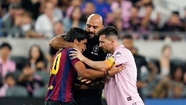 El custodio llegó a meterse en la cancha durante un partido para proteger a Leo.