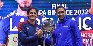 El Perro Sebastián Prediger, por Tigre, y Carlos Izquierdoz, capitán de Boca, anticiparon la final (telam).