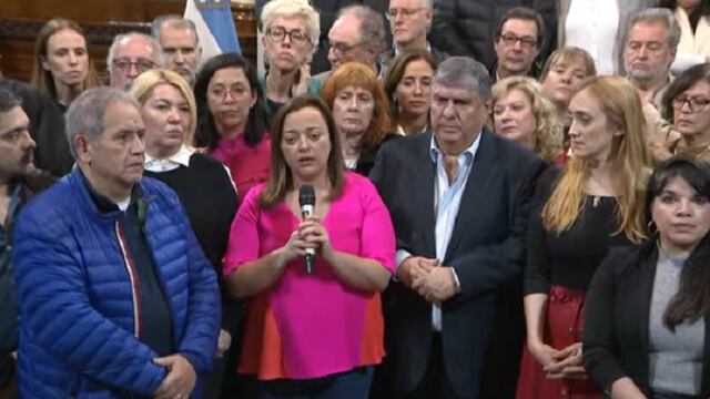 La diputada por Jujuy Leila Chaher, junto a demás legisladores del Frente de Todos, repudió el ataque sufrido por la vicepresidenta Cristina Fernández de Kirchner.