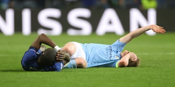 Kevin De Bruyne sufrió una doble fractura en la final de la Champions League.