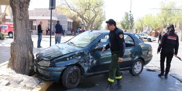 El Fiat Siena que manejaba Yamila.