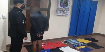 Dos jóvenes fueron detenidos en un operativo en Posadas.