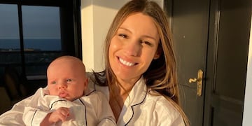 La hija de Pampita sigue enterneciendo las redes.