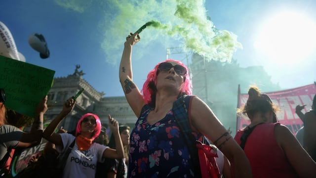 Marcha por el día internacional de la mujer en la ciudad de Buenos Aires
Mujeres de distintas edades marchan en reclamo . ( CLARIN)
