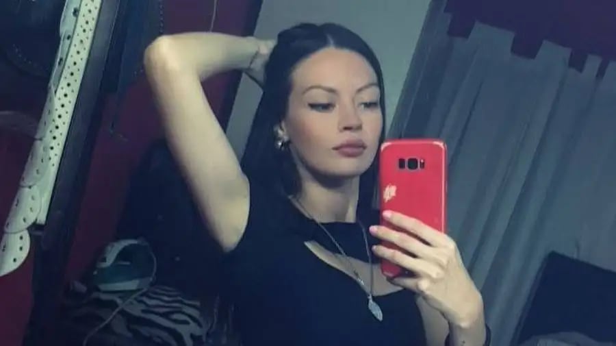 Karla, la joven que se quitó la vida por recibir amenzas de su ex