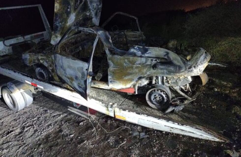 Misterio: estacionó su auto en pleno centro sanjuanino y apareció incendiado a 24 kilómetros