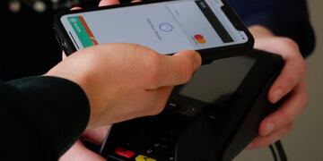 Qué es y cómo activar la función NFC