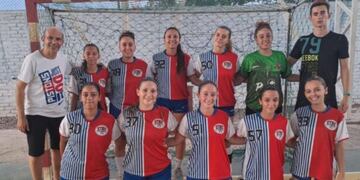 Handball: Etiec logró su primera victoria del año, en Liga de Honor femenino.
