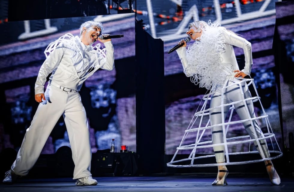 Entre brillos, abanicos y pogos: así fue el show galáctico de Miranda! en Córdoba