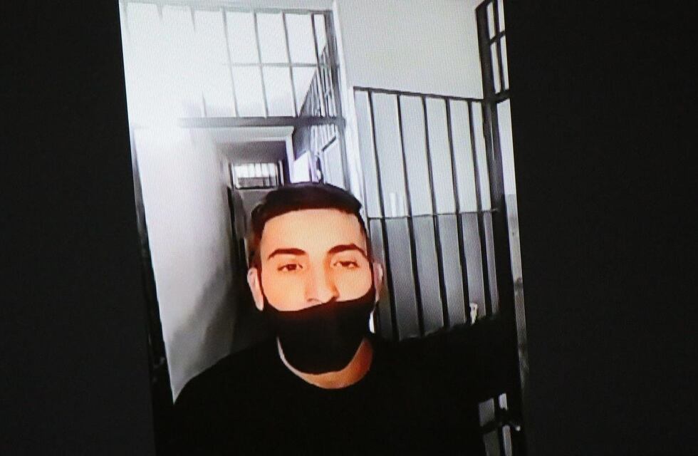 Desde la cárcel y con coronavirus, declaró el joven que mató a su pareja policía