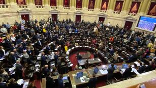 En medio de la protesta, el kirchnerismo falló en avanzar con una prórroga de la moratoria previsional