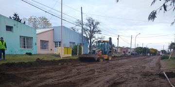 Punta Alta: inició obra de cordón cuneta en calle San Juan al 100