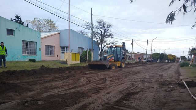 Punta Alta: inició obra de cordón cuneta en calle San Juan al 100