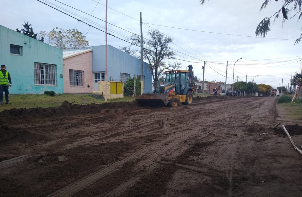 Punta Alta: inició obra de cordón cuneta en calle San Juan al 100