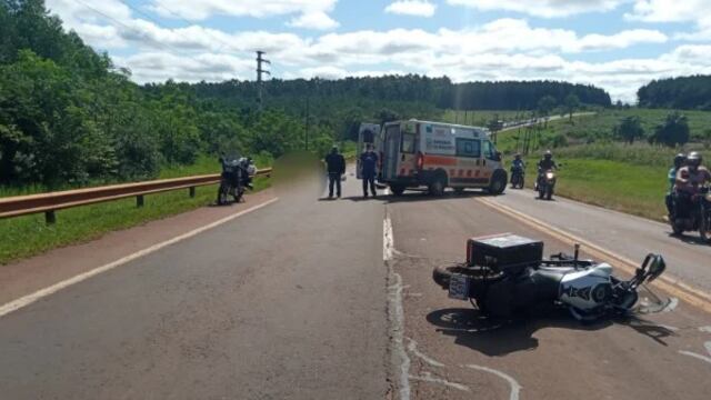 Accidente fatal en Capioví: un motociclista fallecido.