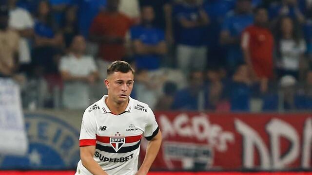 Santiago Longo volvía de Brasil para reintegrarse a Belgrano. Pero no se presentó en el entrenamiento de este lunes (São Paulo).