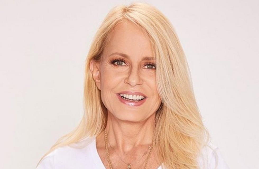 A los 58 años, Cecilia Bolocco deslumbró con una microbikini que dio de qué hablar