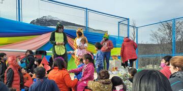 La Fundación Rinconcito del Fin del Mundo agasajó a los más pequeños